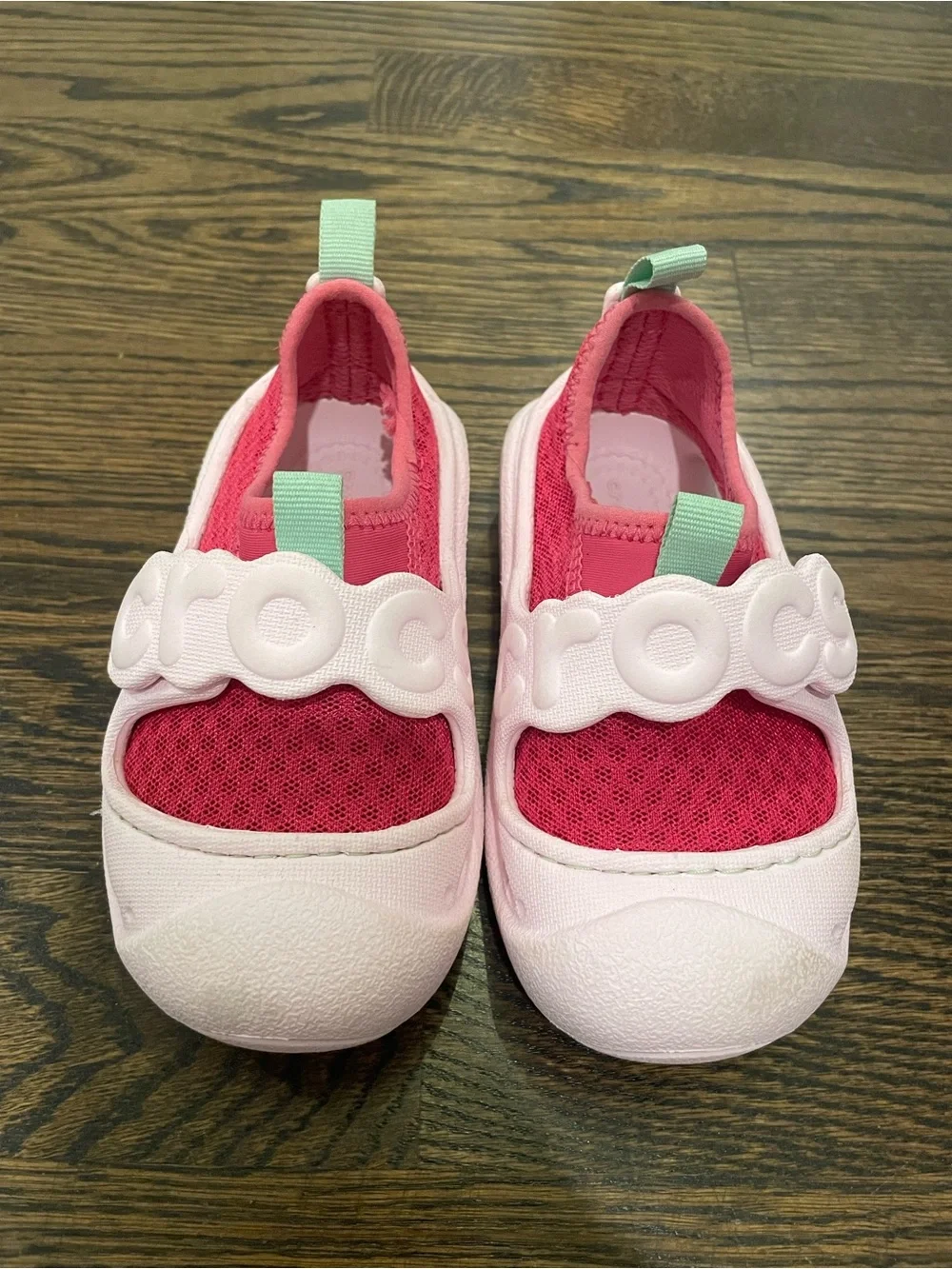 CROCS Kids Raspberry and Light Pink Slip-On Water Shoes with Mint Tabs